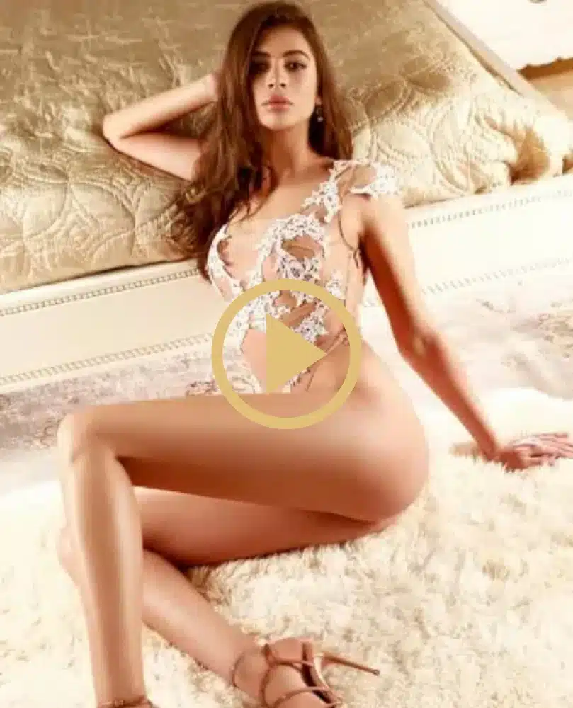 Linda-Tantric-Masseuse-Body-To-Body-Tantric-Massage-London